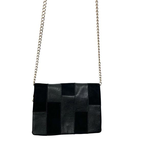 LC Lauren Conrad Poche Crossbody Bag Black Patchwork Gold Chain Magnetic Closure - Picture 1 of 8